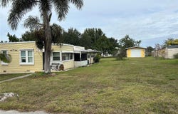 315 VIRGINIA STREET, FROSTPROOF, FL 33843