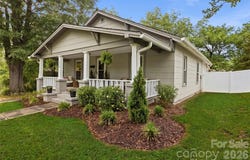 1226 1st Avenue Place NW, Hickory, NC 28601