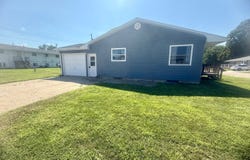 405 Elm St, Elgin, NE 68636