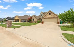 152 Crenshaw CT Street, Stephenville, TX 76401