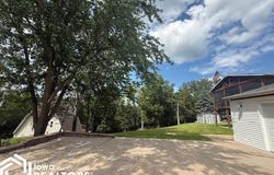 1353 Wilson Avenue, Brooklyn, IA 52211