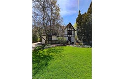 18421 Lynton Road, Shaker Heights, OH 44122