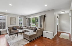 2802 Hawk Lane, Rolling Meadows, IL 60008