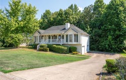 484 Legacy Park Drive, Powder Springs, GA 30127