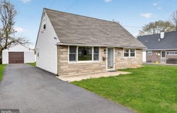 22 FARRELL Avenue, EWING, NJ 08618