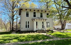 18 Liberty Street, Pomfret, NY 14063
