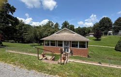 241 4th Street, BRADLEY, WV 25818