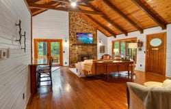 220 Dale Dr, Avinger, TX 75630