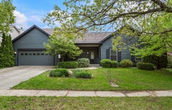 2410 Wendover Place, Champaign, IL 61822