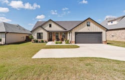 825 Holbrook Road, Springtown, TX 76082