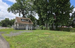 261 State Route 36, Hazlet, NJ 07730