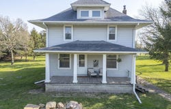 7603 N Raymond Road, Dunkerton, IA 50626