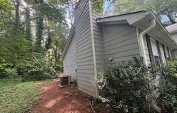 2256 Turtle Club Drive NE, Marietta, GA 30066