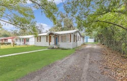 902 Old River Road, Darien, GA 31305