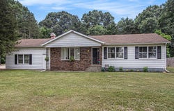45523 Eleanor Drive, Decatur, MI 49045