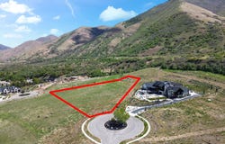 1284 E MIDDLE CANYON Ct, Mapleton, UT 84664