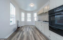 219 S BROADWAY, GLOUCESTER CITY, NJ 08030