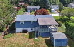 40 Laurel Drive, Montville, CT 06370