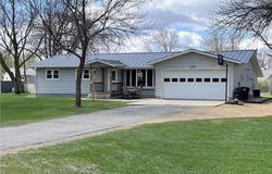 2250 18th Avenue, Windom, MN 56101