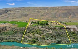 6252 King Hill Canal Road, Bliss, ID 83314