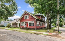 204 E Broad Street, Louisville, OH 44641