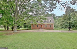 122 Hawn, Fayetteville, GA 30215