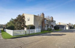 736 VILLAGE Road, Kenner, LA 70065