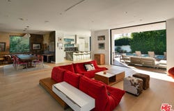 2819 S Canfield Ave, Los Angeles, CA 90034