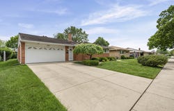 515 Lance Drive, Des Plaines, IL 60016