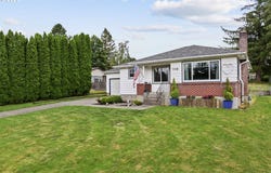 706 N 16TH AVE, Kelso, WA 98626
