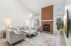 200 Glasgow Lane, Schaumburg, IL 60194