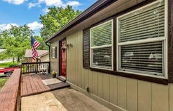 5715 Parkview Avenue, Kansas City, KS 66104