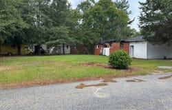 1536 Ingram Cir, Hartsville, SC 29550