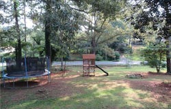 2 Silvermont Drive SE, Silver Creek, GA 30173