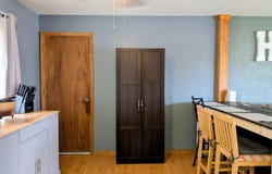 51 Halsey Dr, Hutchinson, KS 67502