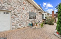 32 RUBY Street, SPRINGFIELD, NJ 07081