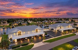 3927 SE 11th Place, Cape Coral, FL 33904