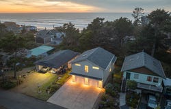 7155 Glen Avenue, Gleneden Beach, OR 97388