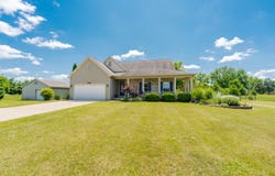 5804 QR Avenue E, Scotts, MI 49088