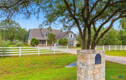 169 Old 71, Cedar Creek, TX 78612