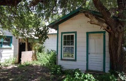 302 W RUBY AVENUE, Iowa Park, TX 76367