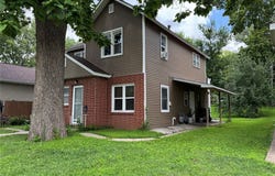 1315 E 12th Street, Des Moines, IA 50316