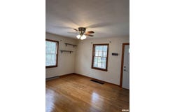 2333 S 8TH Street, Springfield, IL 62703
