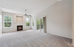 1313 SE University Avenue unit: 206, Waukee, IA 50263