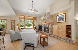1109 N Country Club Dr, Deer Park, WA 99006