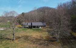 320 Cravens Hollow Rd., Liberty, KY 42539