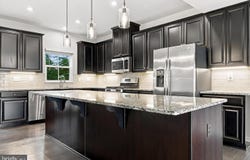8249 HICKORY HOLLOW DR, GLEN BURNIE, MD 21060