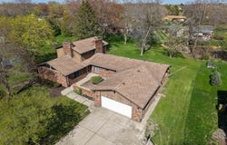 9 Sandalwood Ct, Wind Point, WI 53402