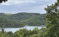 670 Shore Point Road, Blue Eye, MO 65611