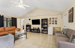 5010 PENNSBURY DRIVE, TAMPA, FL 33624